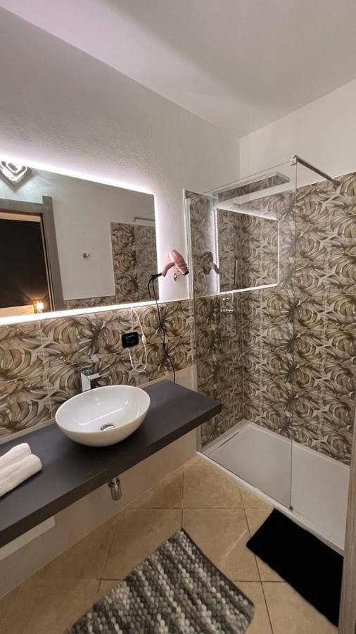 Come Per Incanto Rooms 博萨 外观 照片