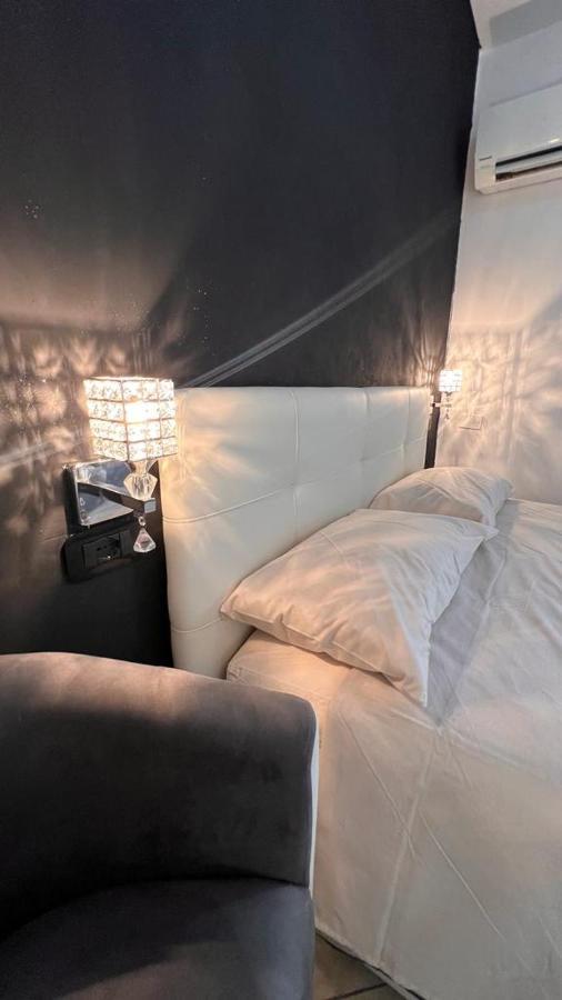 Come Per Incanto Rooms 博萨 外观 照片